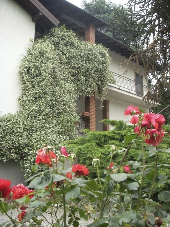 مبيت وإفطار Lomnago La Casa Creativa المظهر الخارجي الصورة